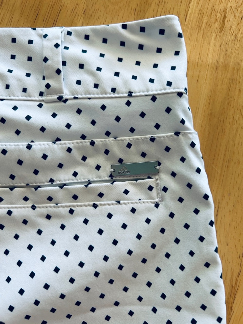 adidas Women’s Quick-dry Golf Shorts - Picture 4 of 7